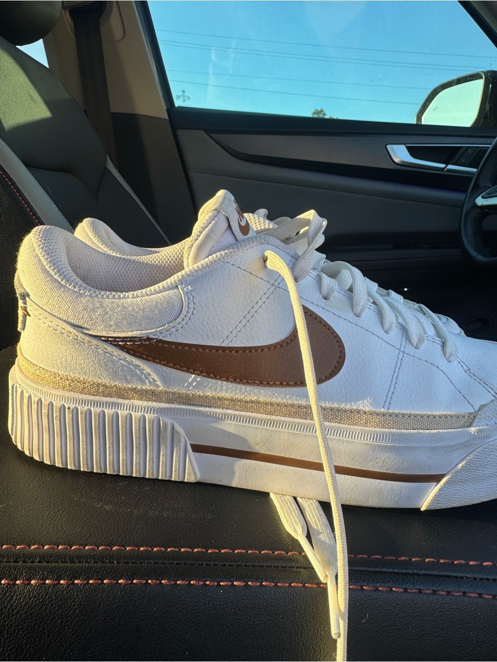 Nike Court Legacy Lift - Women’s White with Brown